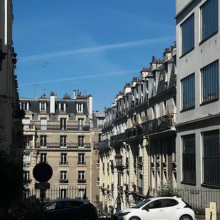 Διαμέρισμα Parisian Chic *
